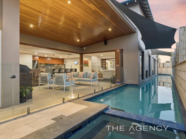 Stunning and Spacious Coastal Retreat!