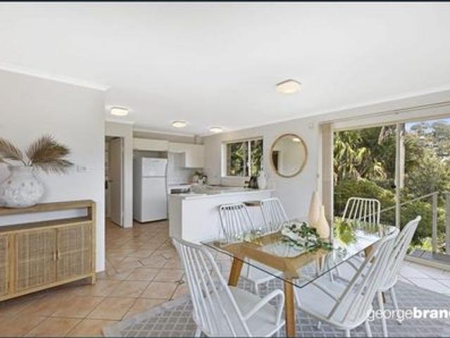 Stunning Apartment a Short Stroll to the Beach