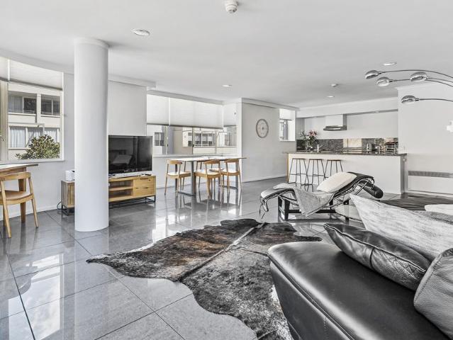 Stunning Apartment Fully Furnished