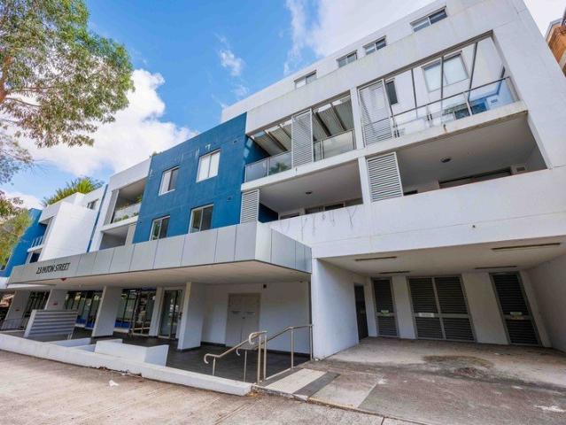 Stunning Apartment in Sought after Location