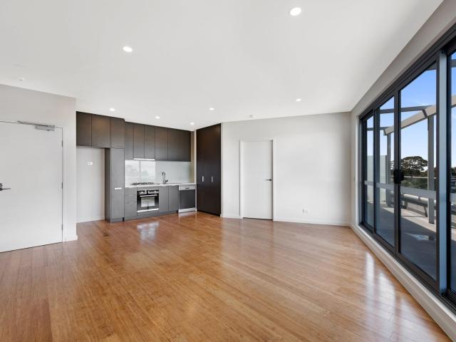 Stunning Apartment in Secure Building