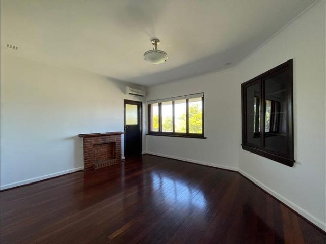 STUNNING APARTMENT IN PERFECT LOCATION