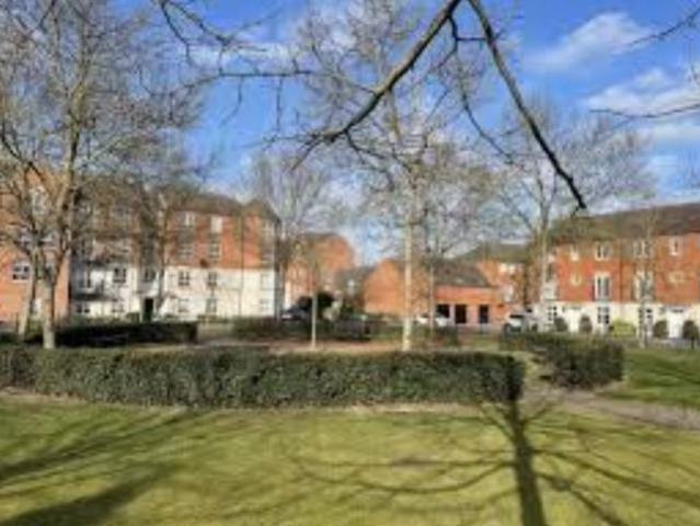 Stunning Apartment with 3 Double Bedrooms