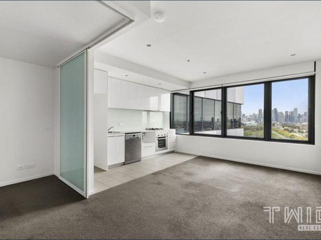 Stunning Apartment with Views