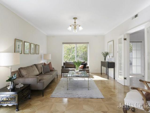 Stunning Armadale Townhouse