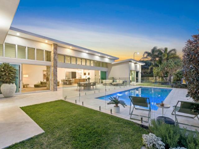 Stunning balance of Privacy, Space, Light and Lifestyle
