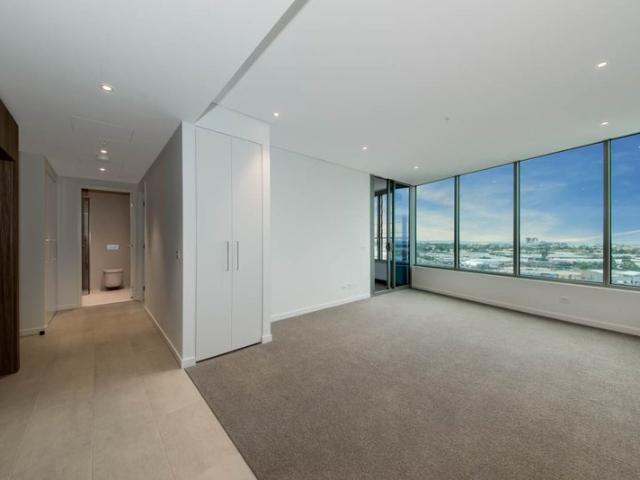 Stunning Bay View Oversized Apartment Resort Amenities Welcome Home!