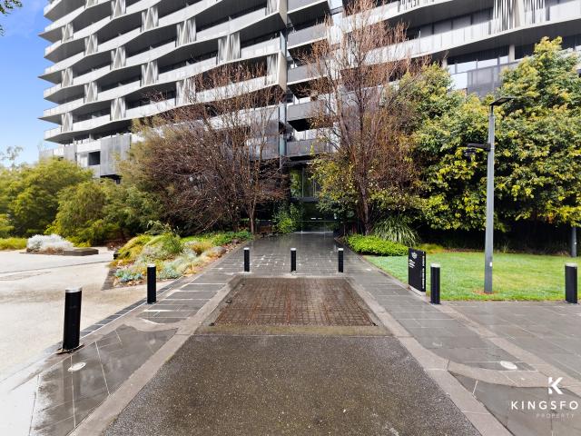 STUNNING BEAUTY IN CLARA MEWS *INSPECT WEDNESDAY 21/10 @ 5.15PM 5.30PM