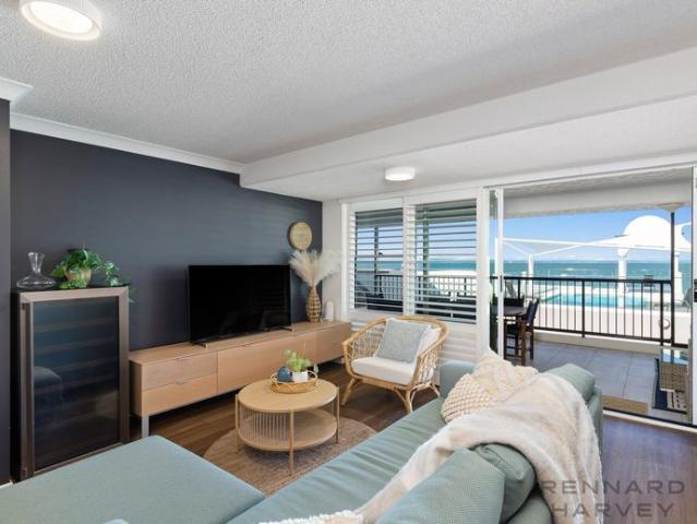 Stunning Beach Side Address Fully Furnished