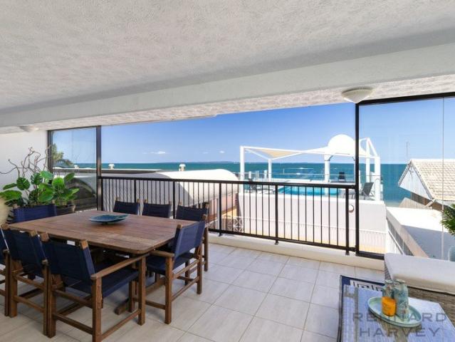 Stunning Beach Side Address Fully Furnished