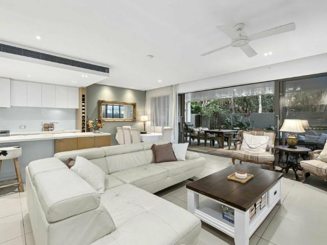 Stunning Beachfront, Fully Furnished Home