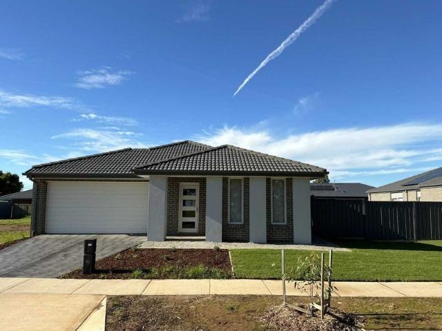 Stunning Brand New 4 Bedroom Home