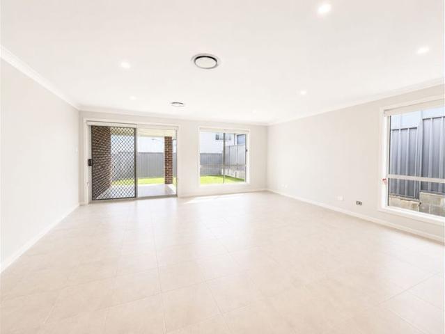 Stunning Brand New 4 Bedroom Home in Huntlee
