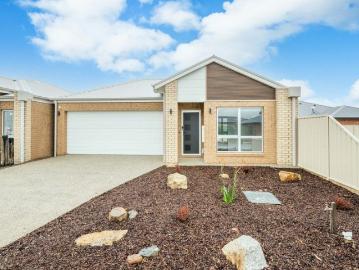 Stunning Brand New Home!