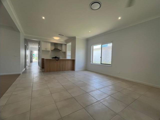 Stunning Brand New Home – The Ultimate Family Retreat!