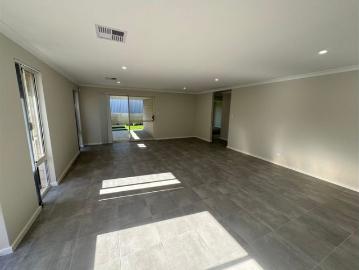 Stunning 4 bedroom Home for Rent in Alkimos