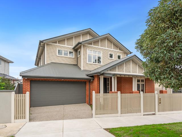 STUNNING BRAND NEW HOME IN DREAM CENTRAL LOCATION
