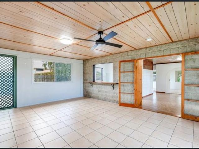 Stunning Burnett River Views Flood Free