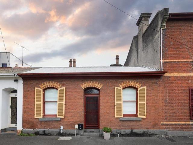 Stunning c1880 conversion overlooking Murchison Square