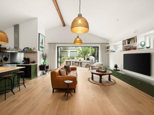 Stunning Californian bungalow in tightly held blue ribbon avenue
