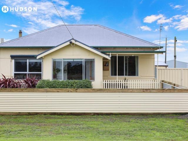 Stunning Character Heywood Home