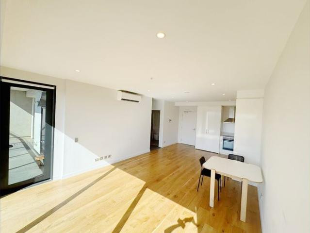 Stunning city apartment with easy lifestyle