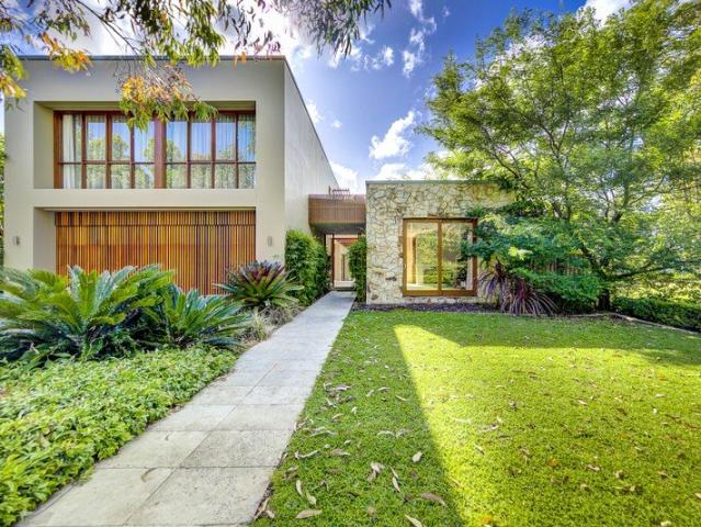 Stunning Contemporary Residence
