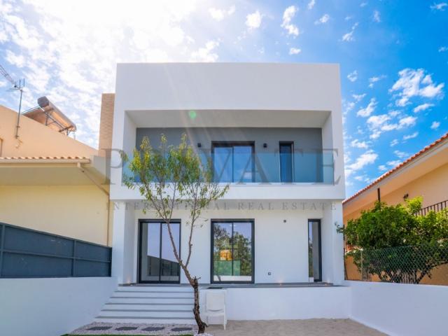 Stunning Contemporary Villa in Loulé