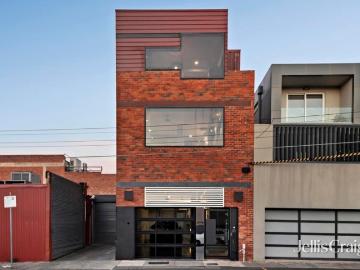 Stunning conversion with sweeping city views