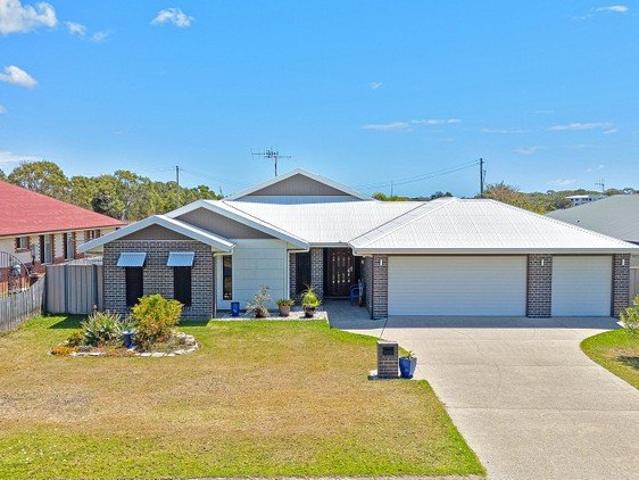 Stunning Coastal home with stunning outlook over the Reserve!