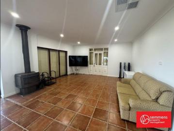 STUNNING COASTAL LIFESTYLE WITH SEA VIEWS