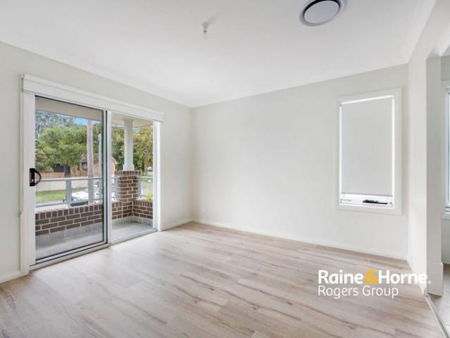 Stunning Coastal Living: 5 Bedroom Home in Noraville