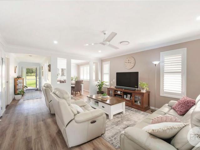 Stunning Corlette Property!