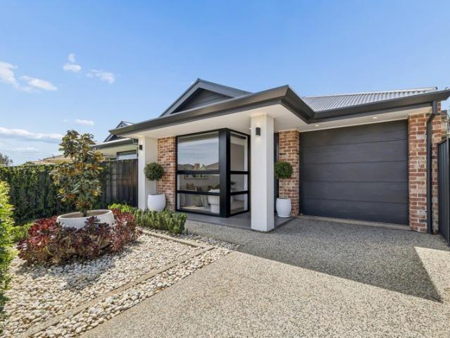 Stunning Courtyard living at it's Best.