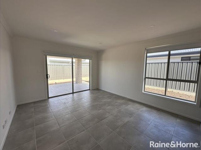 Stunning Custom Designed 4 Bedroom Home on Corner Block Munno Para Downs