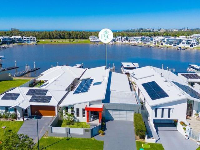 An Exclusive Deep Water Residence Designed for Modern Living
