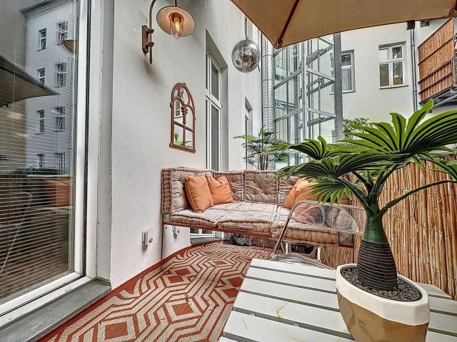 Stunning Design Loft in Top Kreuzberg Location, Berlin Amsterdam Apartments for Rent