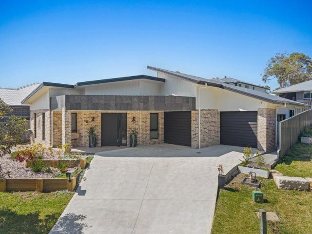 STUNNING DESIGNER HOME LUXURY, STYLE & VERSATILITY
