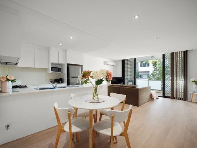 Stunning Dual Level, Double Brick Home | North Aspect w/ Two Balconies, 119SQM Entertainer