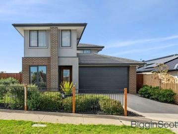 Luxurious Ex Display Family Home 6 Bedrooms, 4 Bathrooms Approx. 3 Minutes to Good News Lutheran College