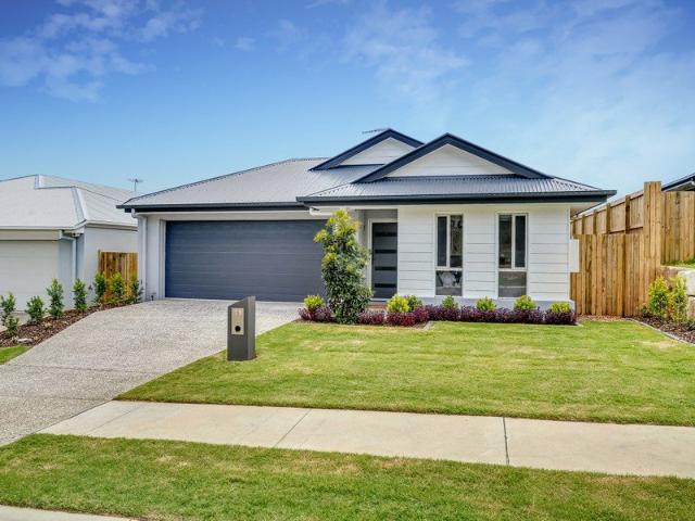 STUNNING EX DISPLAY HOME IN CENTRAL LOCALE!