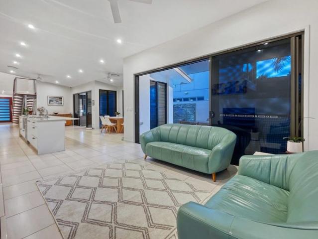 Stunning Executive Beachfront Home!