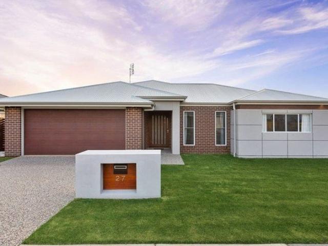 Stunning Executive Home with Huge Shed!