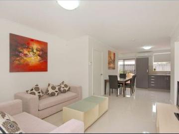 Stunning Executive Living in Adelaide City Fringe