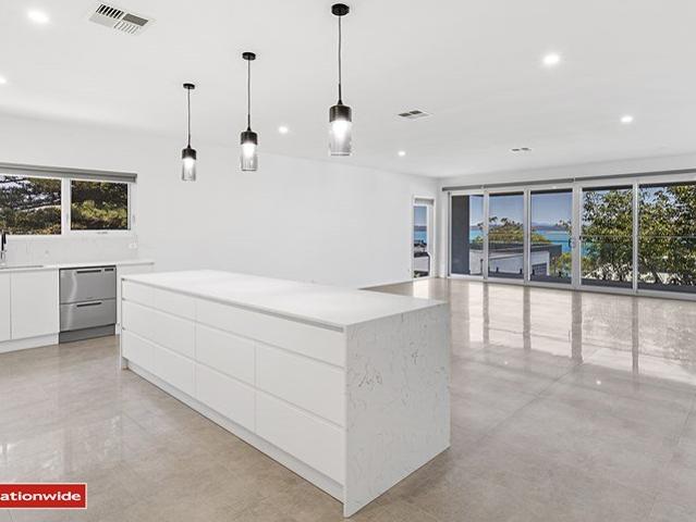Stunning Executive Property with Water Views