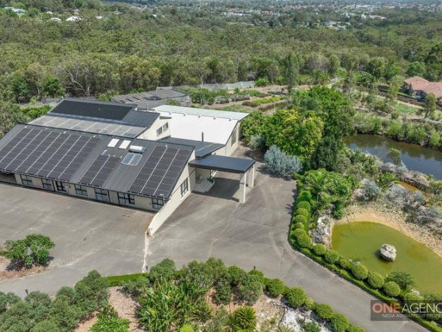Stunning Family Garden Estate with Indoor Pool, Home Theatre & Extensive Outdoor Grounds