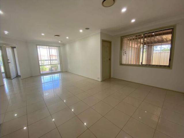 Stunning family entertainer near parks and amenities