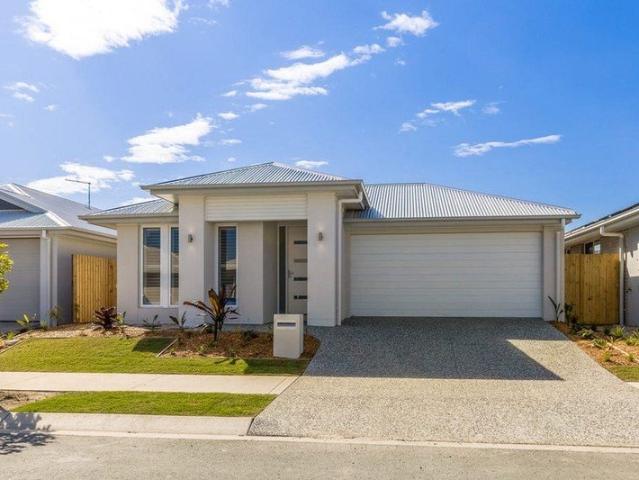 Stunning family House ready for you to call home!