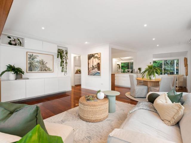 STUNNING FAMILY HOME
