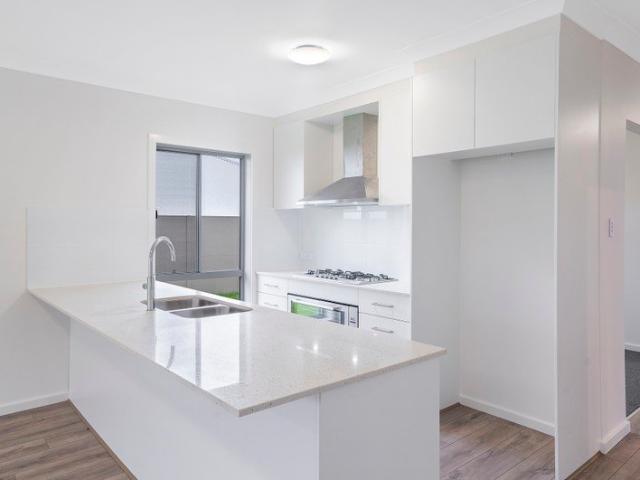 Stunning Family Home 2 Living Areas, Ducted Air Conditioning & Double Garage